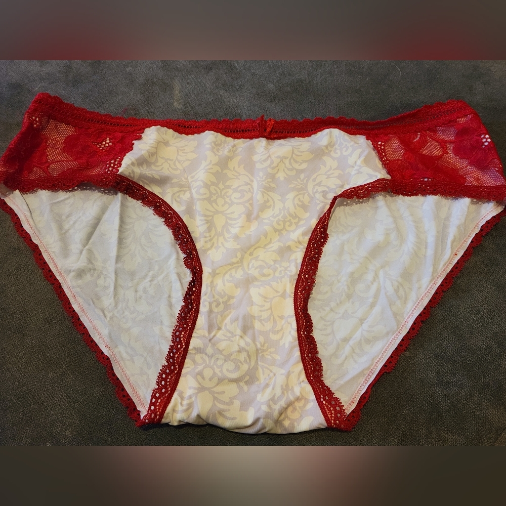 Miss Vickie's Intimate panties by Splendies